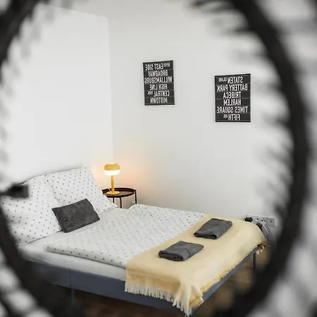 Apartment Hugo *